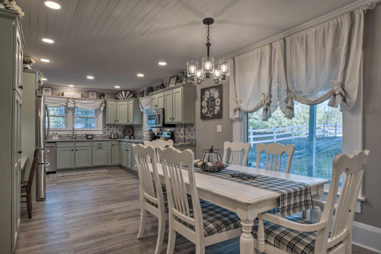 Peaceful Renovated Home With Deck On Half Acre! แอชโบโร ภายนอก รูปภาพ